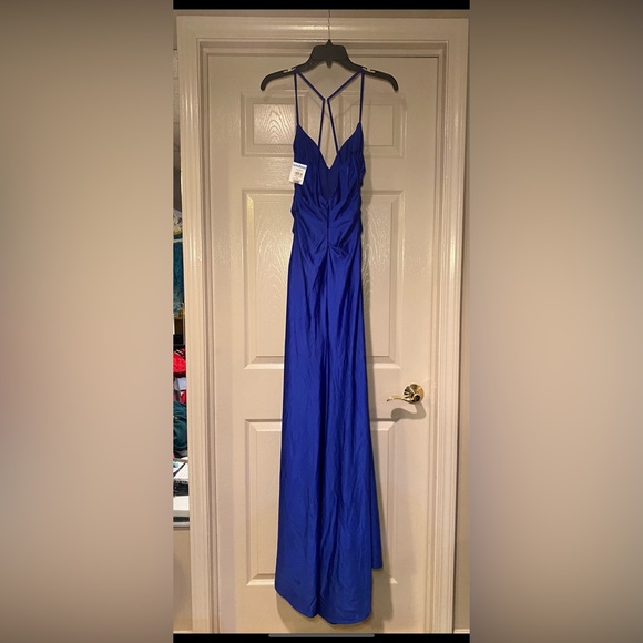 NWT La Femme Women’s Royal Blue Satin Charmeuse Backless Dress Formal Wedding - Picture 3 of 5